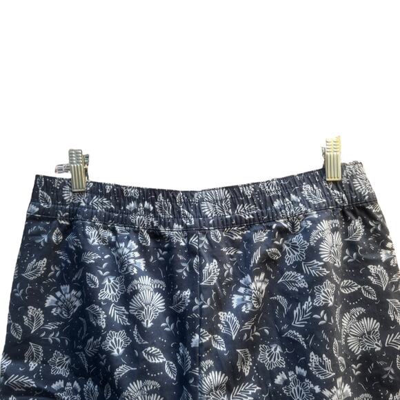 Jachs Girlfriend Floral Chino Shorts | Blue | Elastic Waist | Size M - Picture 4 of 10